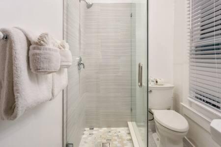 Curry House - Pool, King Bed & Balcony! Room 7 키웨스트 외부 사진